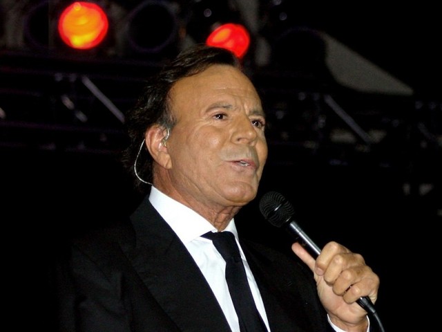 Хулио Иглесиас