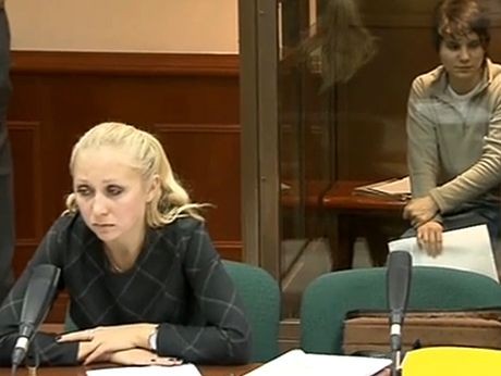 Суд. В ходе процесса Катя Самуцевич выбрала себе новую защитницу — Ирину Хрунову. Фото pussy-riot.livejournal.com