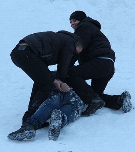 Лицеисты. Храбрецы из Бердычева сами поймали и скрутили вора. Фото zito.mvs.gov.ua