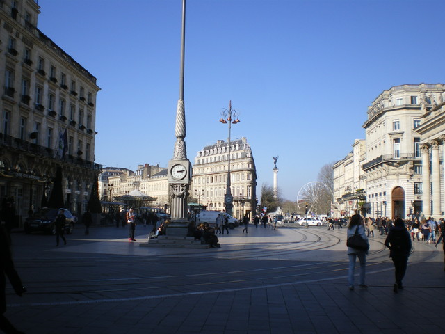 Площадь Комедии. Слева – "Гранд отель Бордо", напротив виднеются колонны Гранд театра