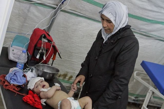 Полевая больница. Беженцы страдают от простуды и лишая | Фото: Сергей Николаев