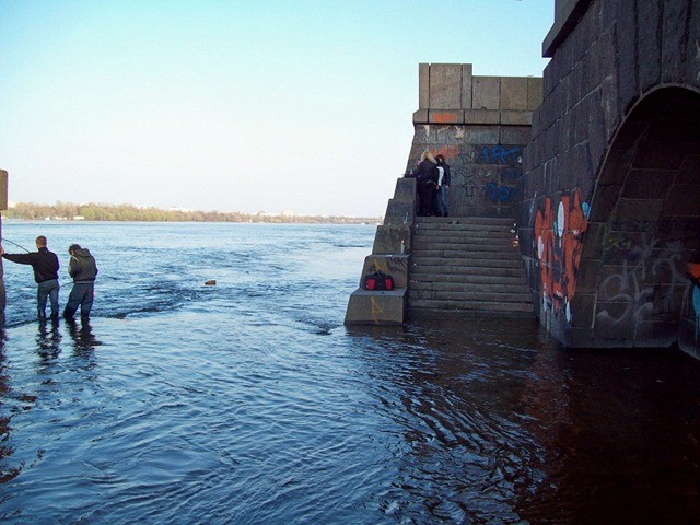 Весной 2010 года затопило почти все набережные. Фото:f0kus