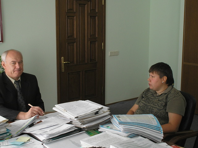 Встреча Немчиновой с заместителем городского головы Донецка Николаем Волковым в сентябре 2005 года