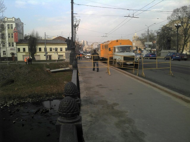 В Харькове перекрывают улицы. Фото: А. Аронца 