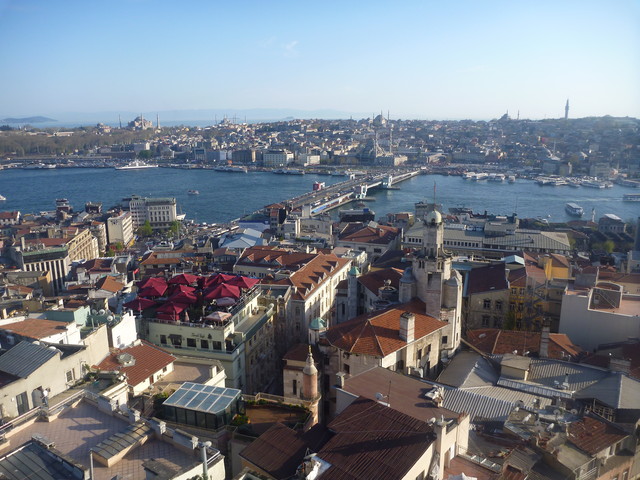 вид на Стамбул с Галатской башни