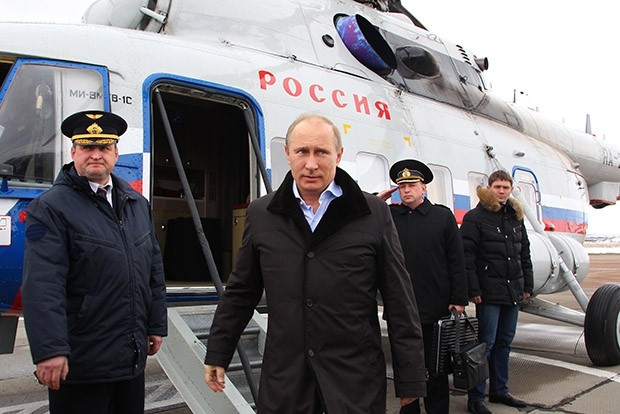 Президент России Владимир Путин, вертолет Ми-8. Ориентировочная стоимость: $ 8,2 млн.
