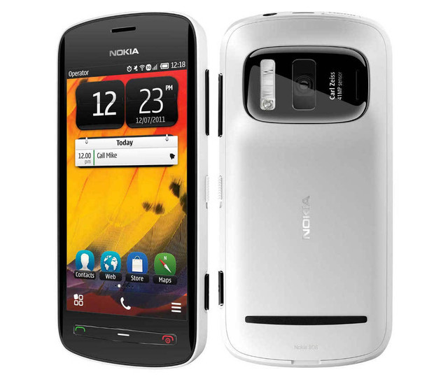 Nokia 808 PureView. Это устройство примечательно матрицей с гигантским разрешением в 41 Мп. В остальном же этот телефон ничем не отличается от среднестатистического устройства своего класса: диагональ дисплея 4 дюйма, процессор в 1,3 ГГц и micro-SD слот для дополнительной памяти