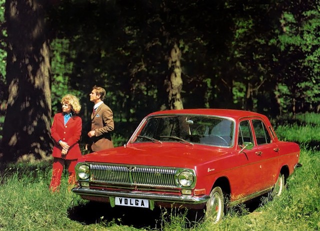 ГАЗ-24 был создан с оглядкой на американский дизайн примерно 1962 г. и к началу своего производства успел устареть, но спрос на Западе всё равно находился