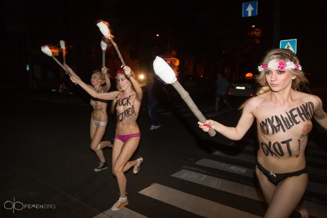 Ночная атака на Лукашенко, фото femen.org