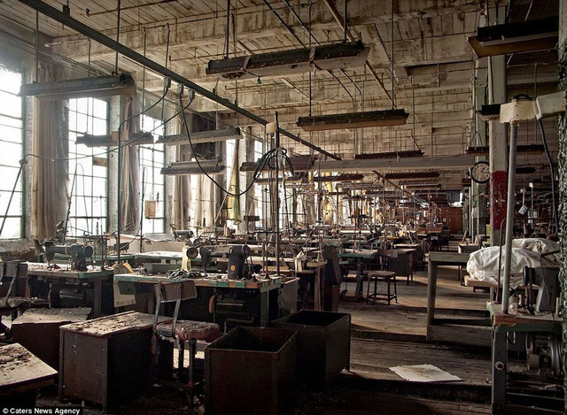 Заброшенная швейная фабрика
