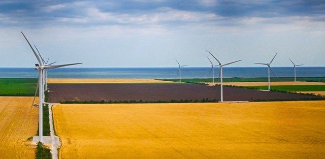 Ботиевская ветряная электростанция (ВЭС). Самая большая ВЭС в Украине находится в Запорожской области, на берегу Азовского моря
