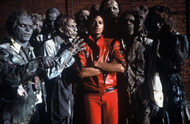 Michael Jackson: Thriller <br />
Джексон преследовал в образе зомби модель 