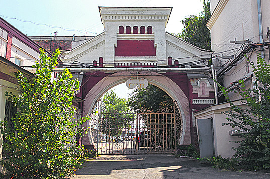 Старинные ворота