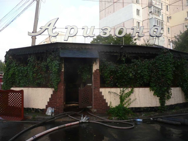 В Одессе сгорело кафе. Фото: ГСЧС Одесской области