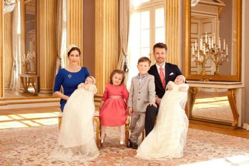3. Принцесса Жозефина и принц Винсент<br />
Принцесса Джозефина и принц Винсент – двойняшки, дети наследного принца Дании, Фредерика и его жены, наследной принцессы австралийского происхождения Мэри. Родились они 8 января 2011 года, приходятся внуками королеве Дании Маргрет II. <br />
Фото: toptensworld.com