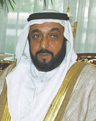 5. Шейх Халифа́ ибн Зайд Аль Нахайя́н<br />
Шейх Халифа́ ибн Зайд Аль Нахайя́н – президент Объединенных Арабских Эмиратов (с 3 ноября 2004 года), эмир Абу-Даби. Один из самых богатых людей мира по данным журнала Forbes. Его собственный капитал 18 миллиардов долларов. 3 ноября 2004 года после смерти отца стал вторым президентом Объединенных Арабских эмиратов. Его политику оценивают как прозападную, ориентированную на проведение реформ.<br />
