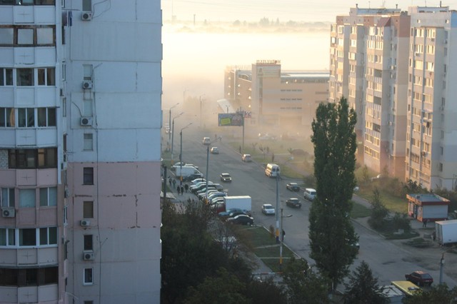 По утрам в Одессе можно увидеть вот такой туман. Фото: Настя Тинкован