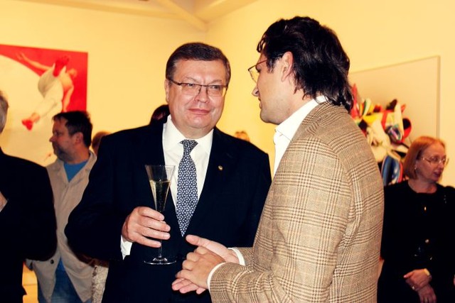 Министр иностранных дел Украины Константин Грищенко был официальным представителем на Днях Украины в Британии