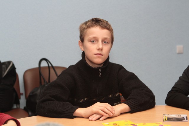 Игнату — пазлы и мозаика<br /><br />
13-летнего Игната обожают все обитатели интерната. И не удивительно, ведь мальчик — очень добрый и отзывчивый. Он увлекается логическими играми. Хотел бы новую мозаику и пазлы. | Фото: Юрий Кузнецов