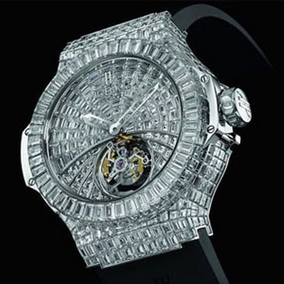 7.Hublot Big Bang chronograph – 1 миллион долларов<br />
Часы имеют награду на выставки Geneva Watchmaking Grand Prix  в 2005 году как лучшее дизайнерское решение. Корпус часов Big Bang украшен 493 бриллиантами от фирмы Wesselton. Часы сделаны в единственном экземпляре<br />
