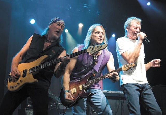 Группа. Первая пластинка Deep Purple вышла в 1968-м, а за всю историю поменялось четыре вокалиста | Фото: Анастасия Искрицкая