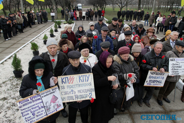 В Донецке почтили память жертв Голодомора. Фото: С.Ваганов, "Сегодня"