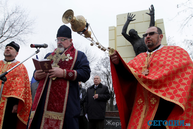 В Донецке почтили память жертв Голодомора. Фото: С.Ваганов, "Сегодня"