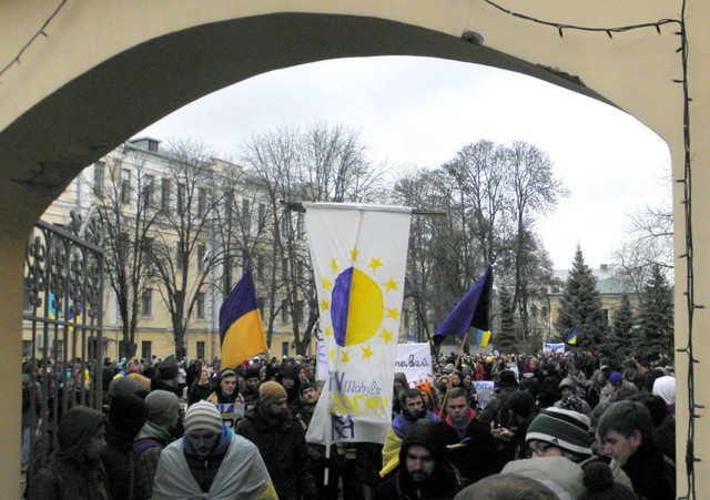 Студентов отпустили с пар на протест. Фото: Tetiana Yaroshenko