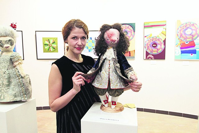 РОЖДЕНИЕ КУКЛЫ — СЕРЬЕЗНОЕ ДЕЛО<br /><br />
На создание одной куклы у Ольги Венжеги уходит до двух месяцев кропотливой работы. 
