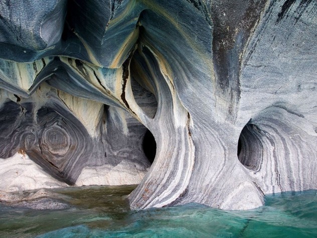 3. Cuevas de Marmol или Мраморный Собор <br />
