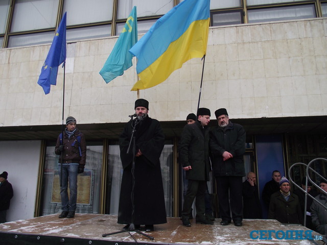 Крымские татары провели митинг в Симферополе. Фото: С.Сыч, "Сегодня"
