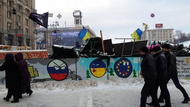 Как на Майдане видят отношения между Россией, Украиной и Евросоюзом. Фото: facebook.com/lialia.karpa