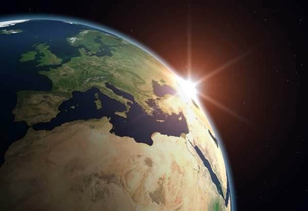 Пангея Ультима<br />
Пангея Ультима — гипотетический супер континент, в который, по некоторым прогнозам, сольются все нынешние материки через 200—300 миллионов лет. Авторство термина 