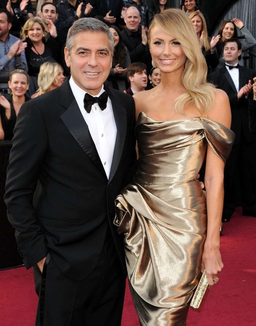 Джордж Клуни и Стэйси Кейблер<br />
Осенью 2012 года стало известно о расставании актера Джорджа Клуни с его очередной подругой, спортсменкой Стэйси Кейблер. Однако уже в октябре пара заявила, что съехалась в доме Клуни. В июле 2013 года пара официально рассталась<br />
