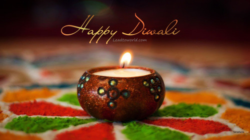 Дивали<br />
Дивали- — главный индийский и индуистский праздник. Фестиваль Дивали является наиболее значительным в индуизме, и близких ему по духовному содержанию сикхизме и джайнизме. Дивали отмечается как 