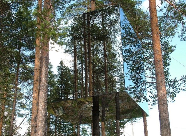 Отель на деревьях в Швеции<br />
