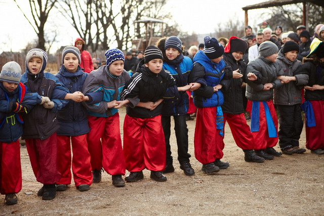 Казаки устроили массовые гулянья на Рождество. Фото с сайта "Запорожское время"