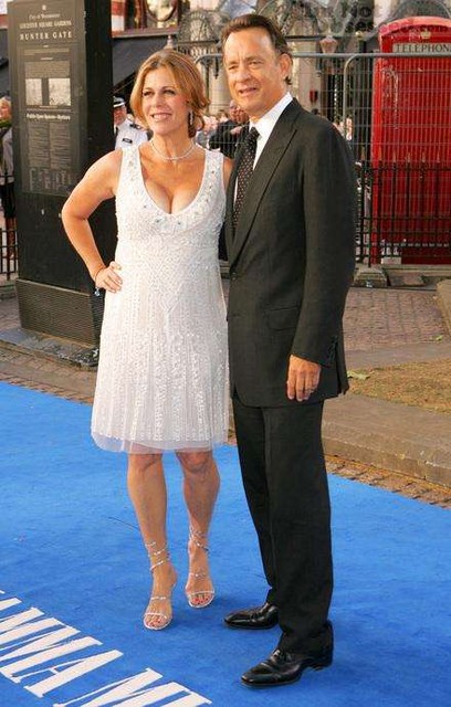 Том Хэнкс и Рита Уилсон- 26 лет в браке<br />
В 1988 году актер Том Хэнкс женился на актрисе Рите Уилсон. Пара познакомилась несколько раньше на съемках эпизодов шоу 
