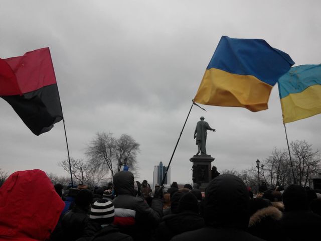 В Одессе проходит митинг. Фото: facebook.com/slavskiy и od-news.com