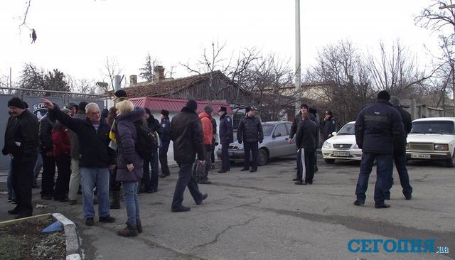 Активисты пикетировали базу "Беркута". Фото: Степан Сыч, "Сегодня"