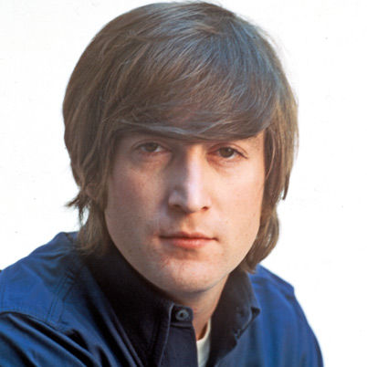 Джон Леннон <br />
В 1974 году в Нью-Йорке музыкант и его подруга Мей Пэн видели летающую тарелку на очень близком от них расстоянии. Он даже упомянул этот инцидент в песне под названием "Никто не сказал мне