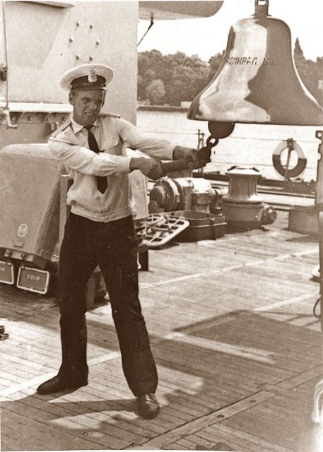 Рында на крейсере Ушаков. Фото из архива В. Митрохина