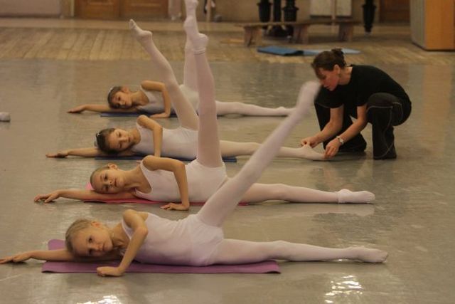 В школе. Мужчины в балете, как всегда, в дефиците | Фото: Анастасия Искрицкая