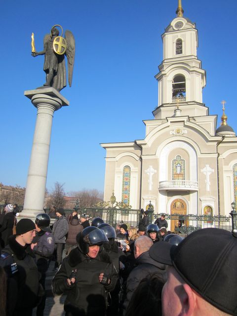 Митинг был сорван пророссийскими активистами. Фото: Дана Жданова, "Сегодня"