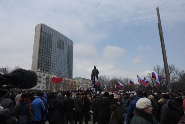 Как в Донецке проходил пророссийский митинг. Фото: Антон Глушков, "Сегодня"