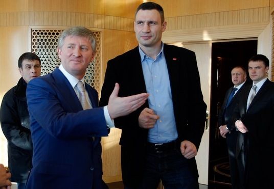 Кличко и Ахметов обсудили на встрече пути решения кризиса в Украине, фото klichko.org
