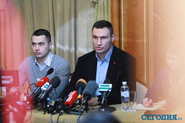 В Донецке Кличко дал пресс-конференцию и пообщался с народом. Автор фото Сергей Ваганов