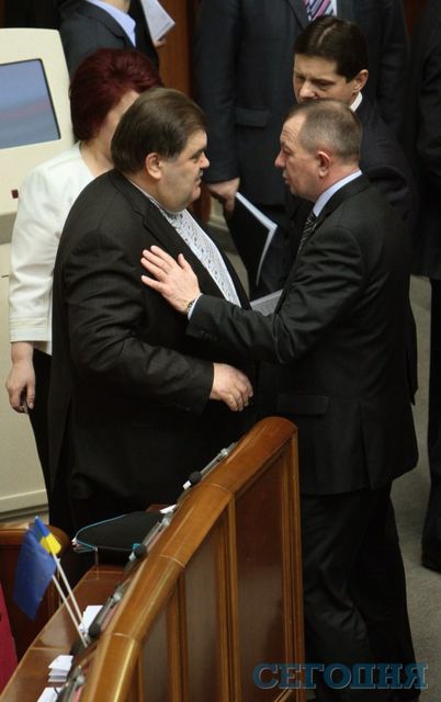 Новый глава КГГА Владимир Бондаренко получал напутствие от коллег в Раде | Фото: Григорий Салай