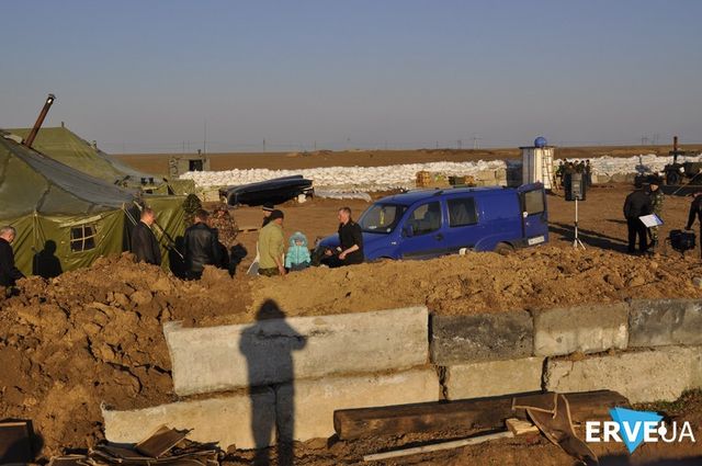 Украинские пограничники обустроили часть на границе между Крымом и Херсонской областью. Фото: Анастасия Грицюта erve.ua