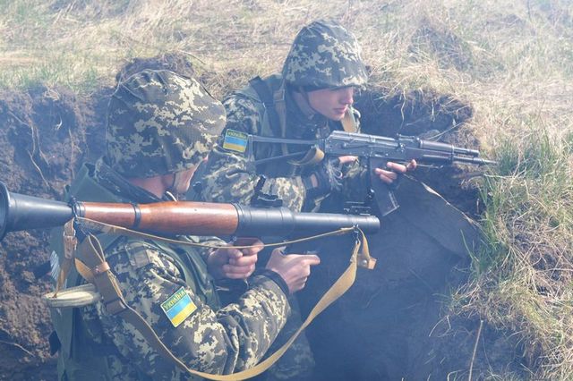 Спецназовцы и пограничники провели совместные учения в Хмельницкой области. Фото: mil.gov.ua